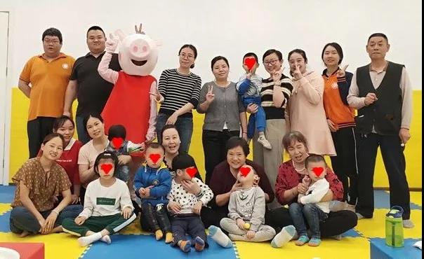 资讯:爱在六月·鹿童阳光 爱洒山城