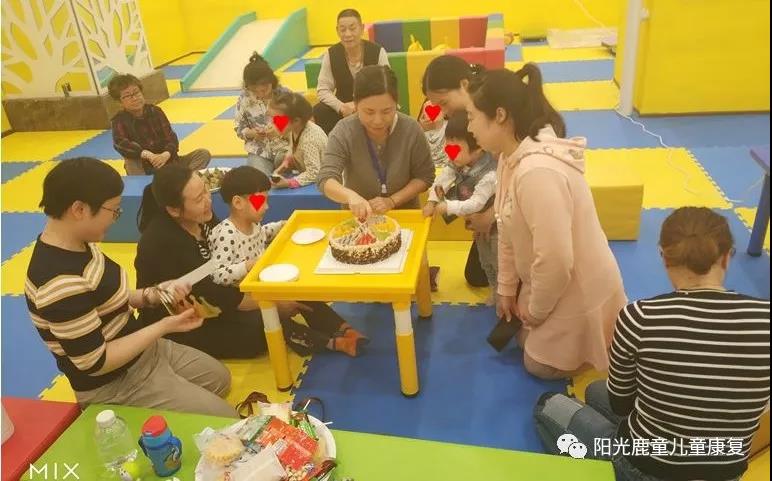 资讯:爱在六月·鹿童阳光 爱洒山城