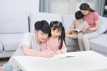哪一天，你突然感受到一个小孩子需要家庭干预？