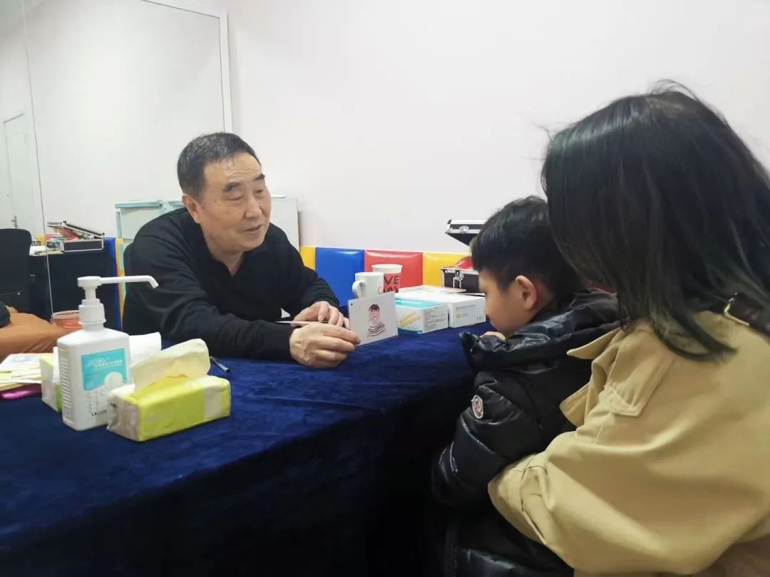 集善阳光鹿童爱心义诊蓉城之旅-阳光鹿童成都中心正式启动